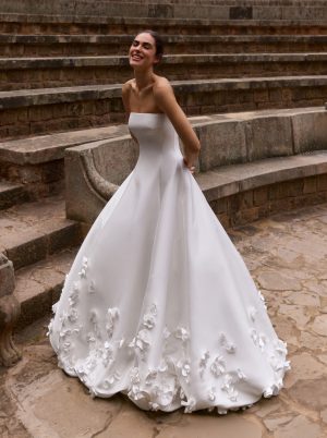 catrey pronovias strapless mikado ballgown 3D floral bubble hem wedding dress ireland floral veil